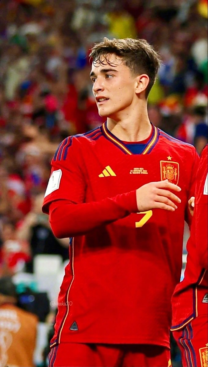 关于AC米兰横扫西班牙，加维带队取胜的信息